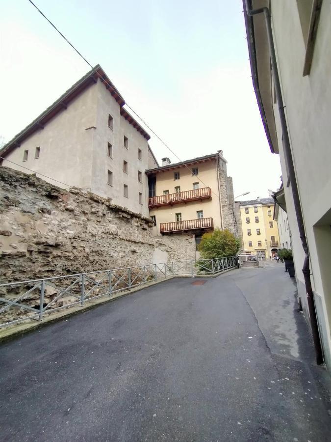 Appartement Vevey 5 By Hili à Aoste Extérieur photo