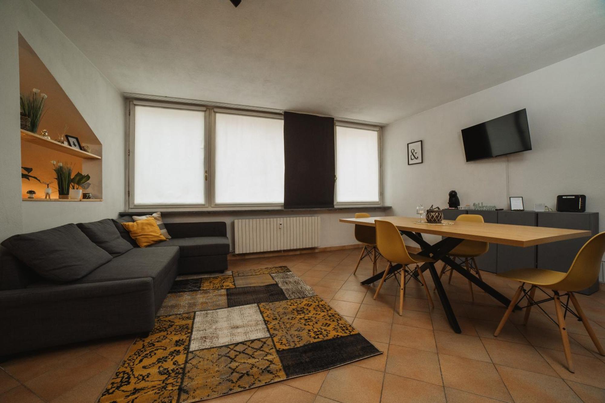 Appartement Vevey 5 By Hili à Aoste Extérieur photo